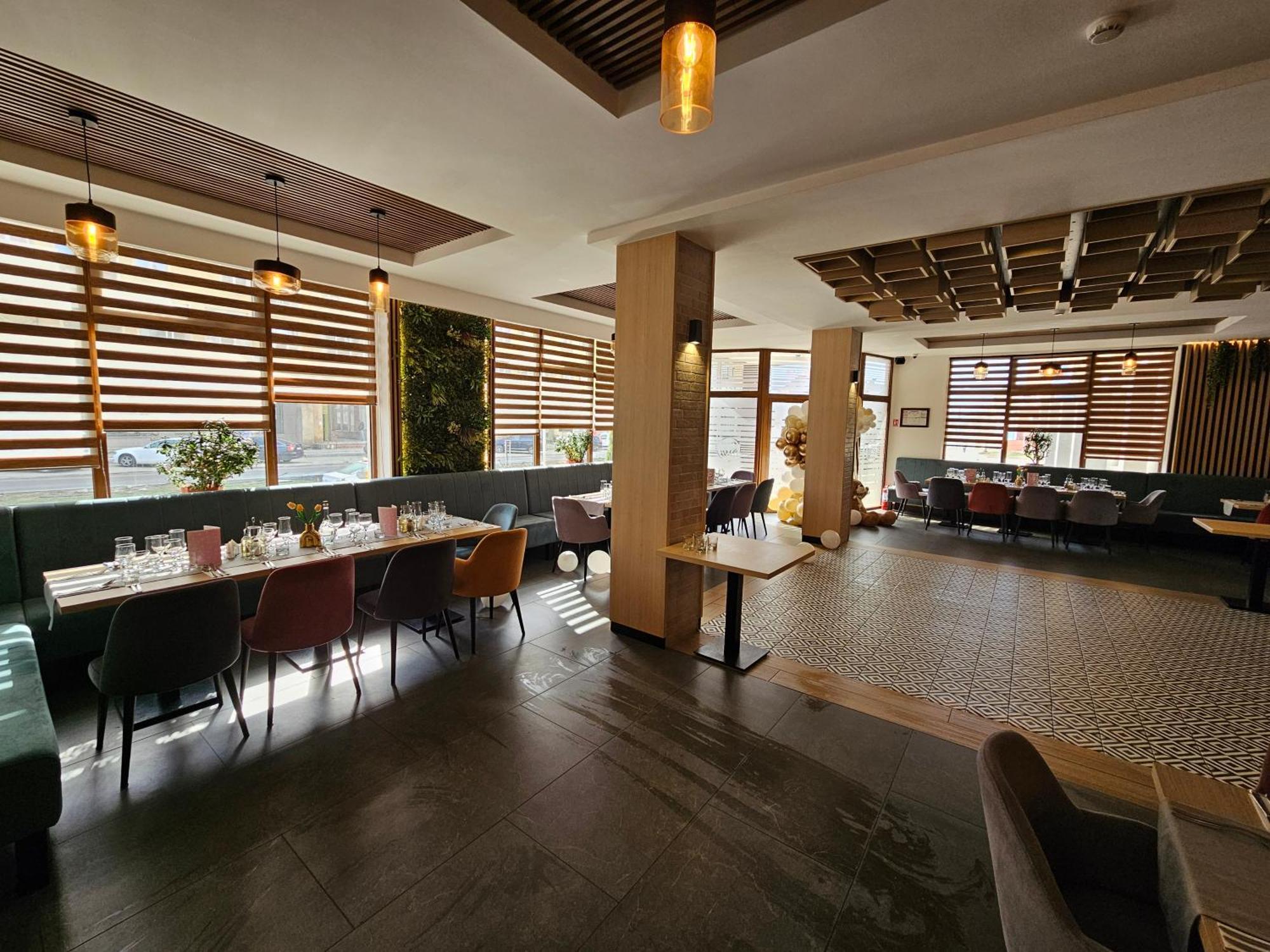 Hotel Bulevard Făgăraş Buitenkant foto