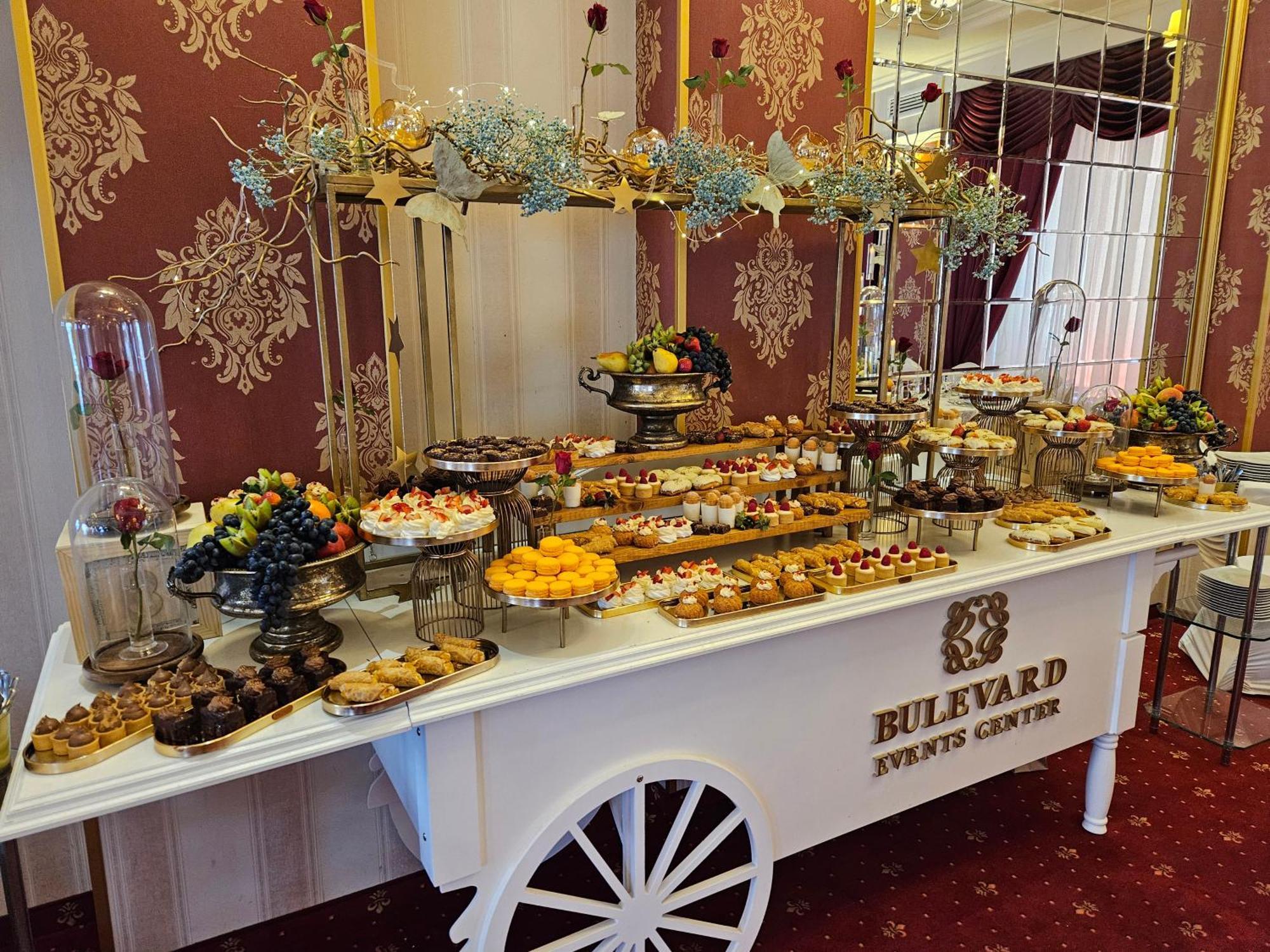 Hotel Bulevard Făgăraş Buitenkant foto